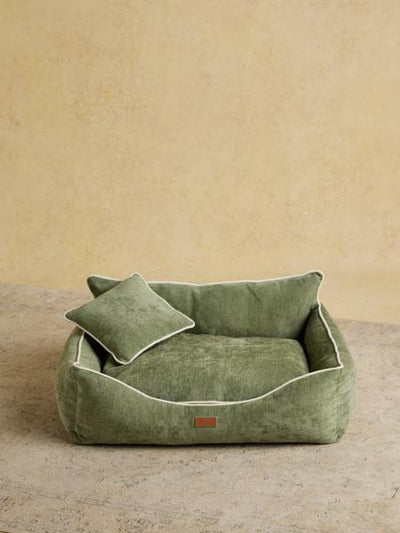 Joules Gilmorton Dog Sofa Apple