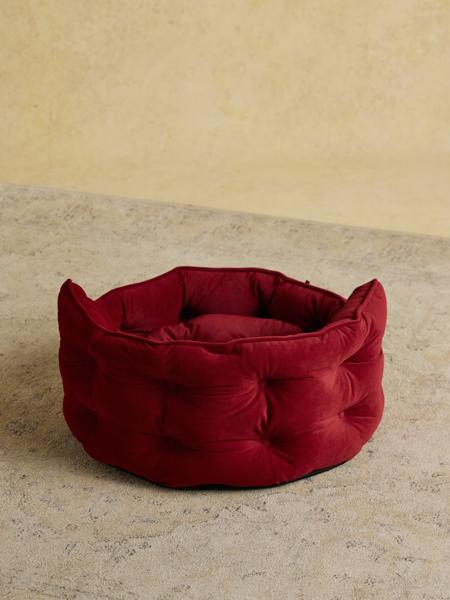 Joules Chesterfield Pet Bed Burgundy