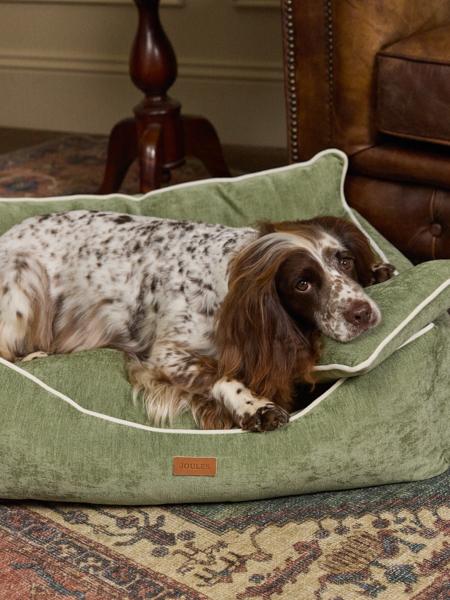 Joules Gilmorton Dog Sofa Apple