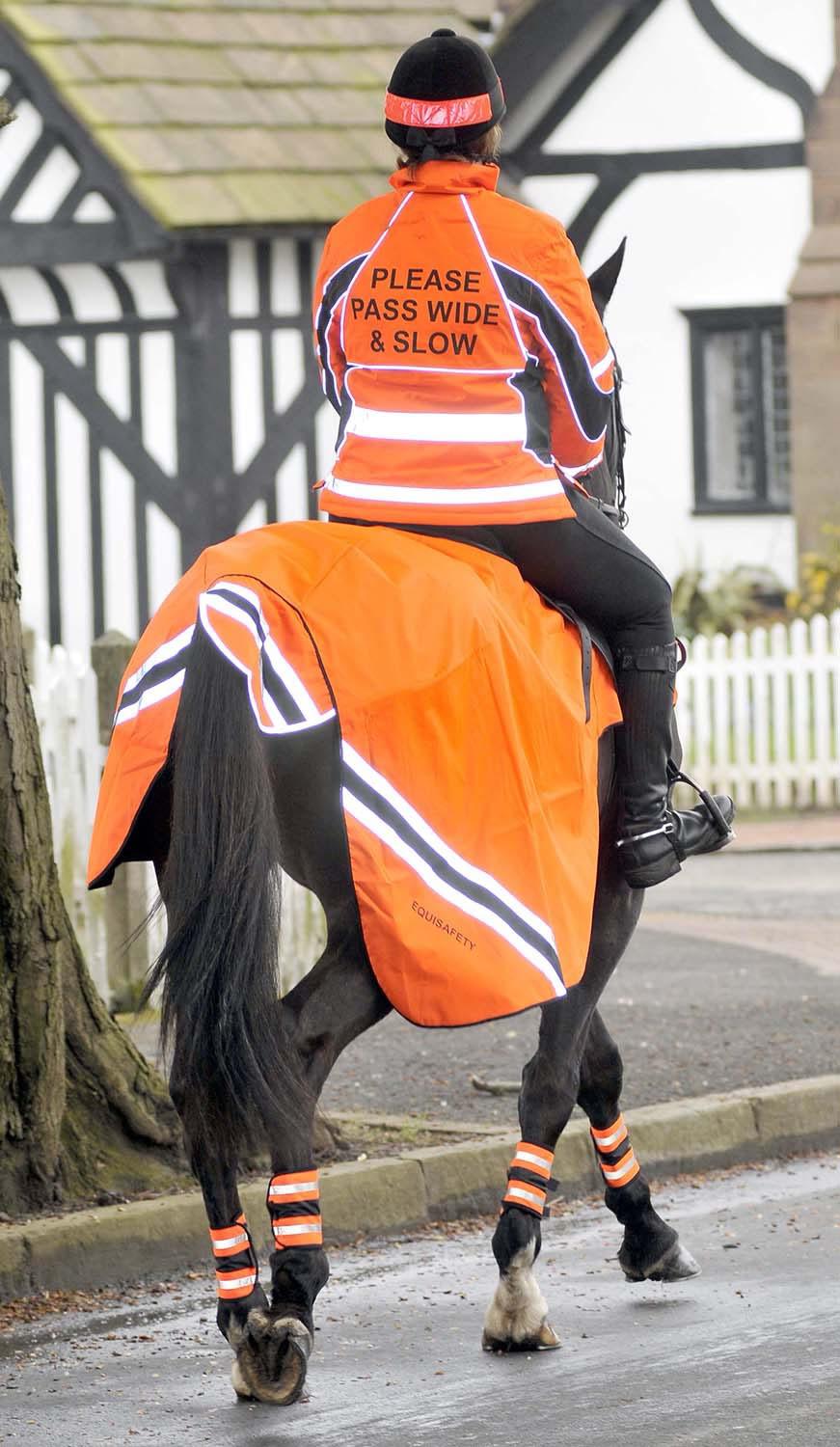 EQUISAFETY HI-VIS WATERPROOF WRAP AROUND RUG ORANGE - Ormskirk Pets